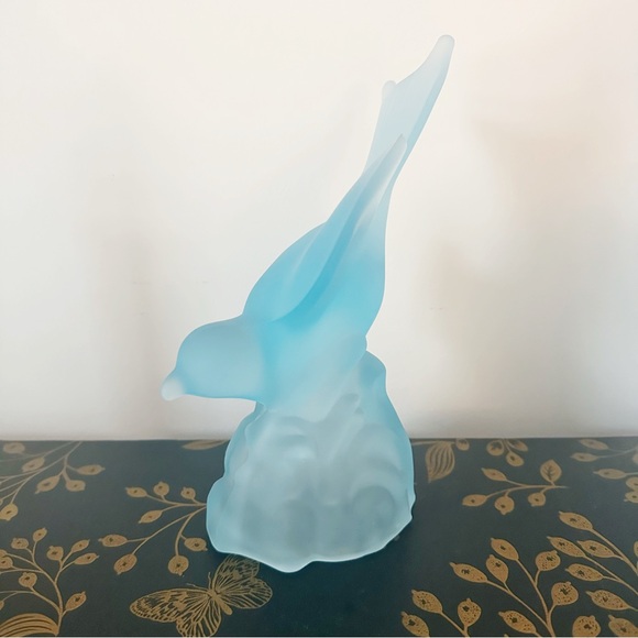Other - Vintage L.E. Smith Satin Glass Bird